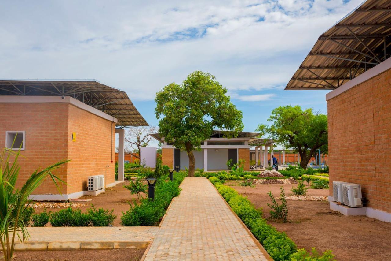 Dunia Hotel Ouagadougou Loumbila Exterior photo